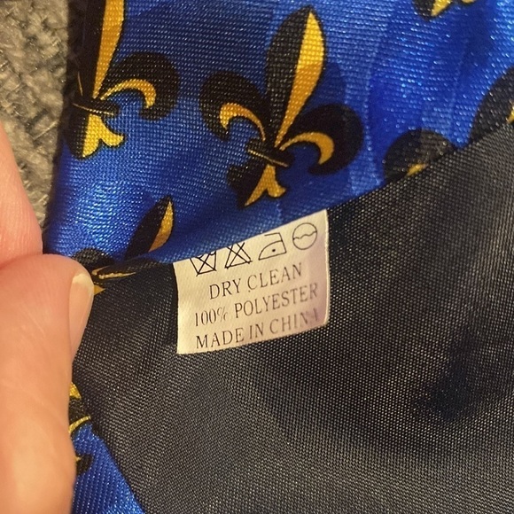 Steven Harris Saints Emblem Tie - Picture 4 of 4